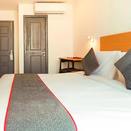 Super Townhouse O Hotel Aditya Residency Near Parthala Over Bridge Sector 121 Noida Indirapuram Екстериор снимка
