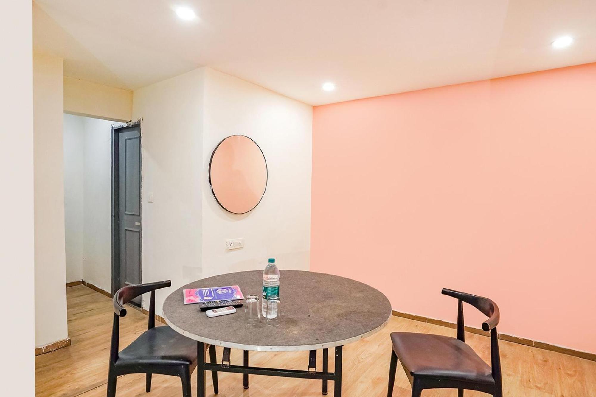 Super Townhouse O Hotel Aditya Residency Near Parthala Over Bridge Sector 121 Noida Indirapuram Екстериор снимка