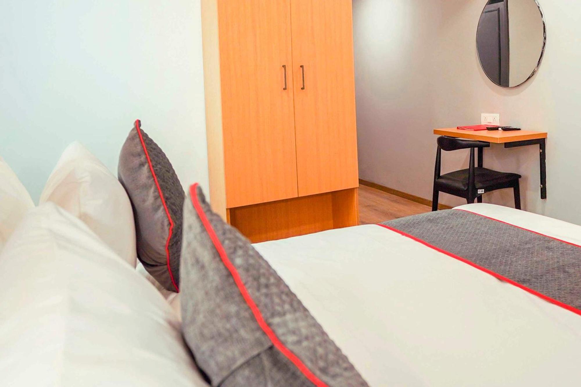 Super Townhouse O Hotel Aditya Residency Near Parthala Over Bridge Sector 121 Noida Indirapuram Екстериор снимка