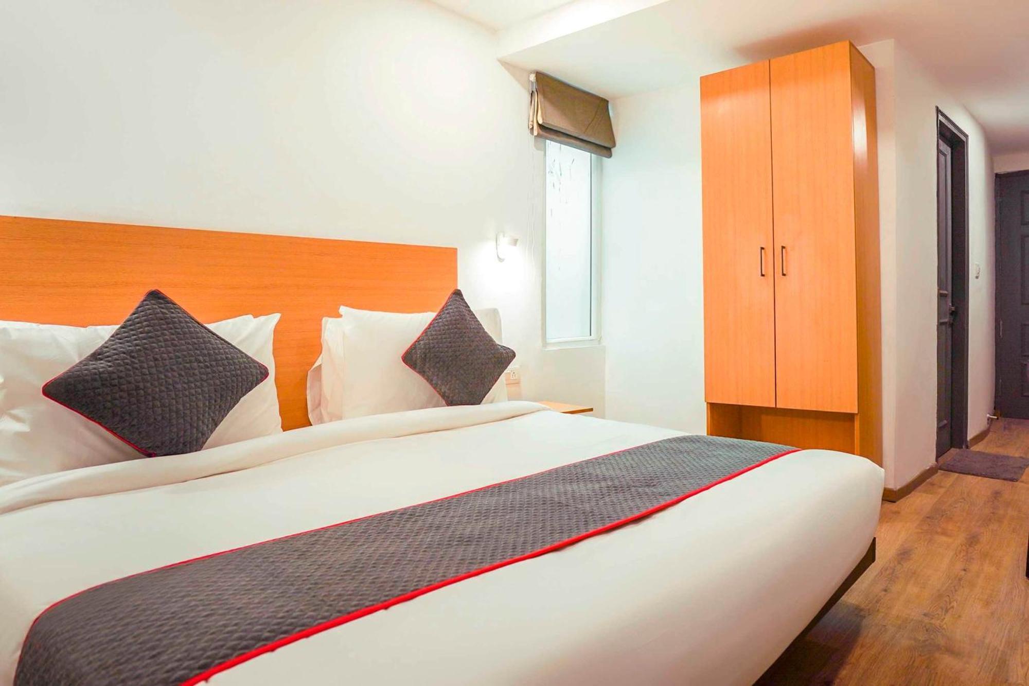 Townhouse O Hotel Aditya Residency Near Parthala Over Bridge Sector 121 Noida Indirapuram Екстериор снимка